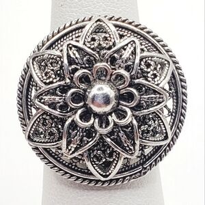 Silver Flower Ring